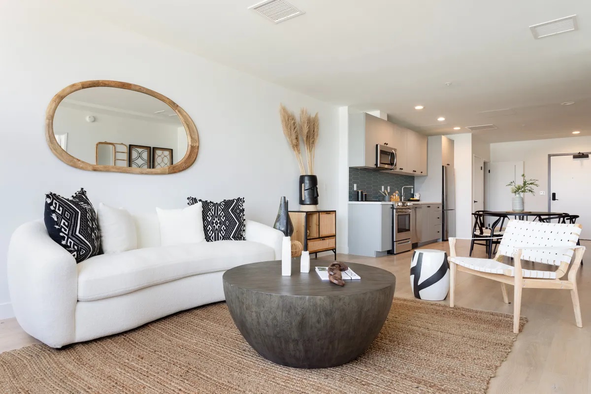 1-Bedroom Apartments in LA - Gemma