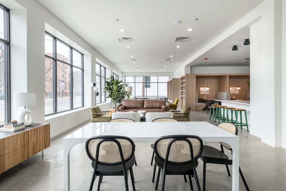 Common area at UIC Off-Campus Housing - Addams Coliving