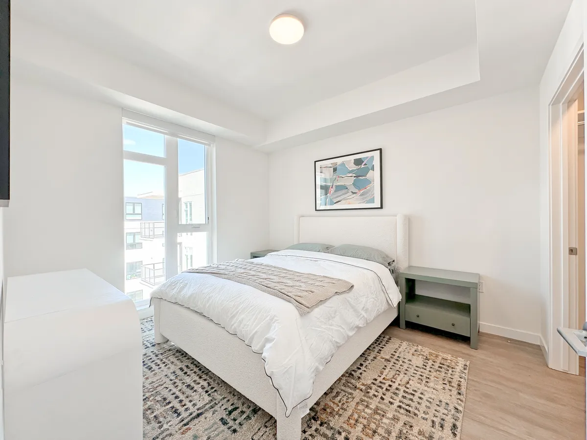 Kara — clean, modern apartments in Koreatown with no pest issues