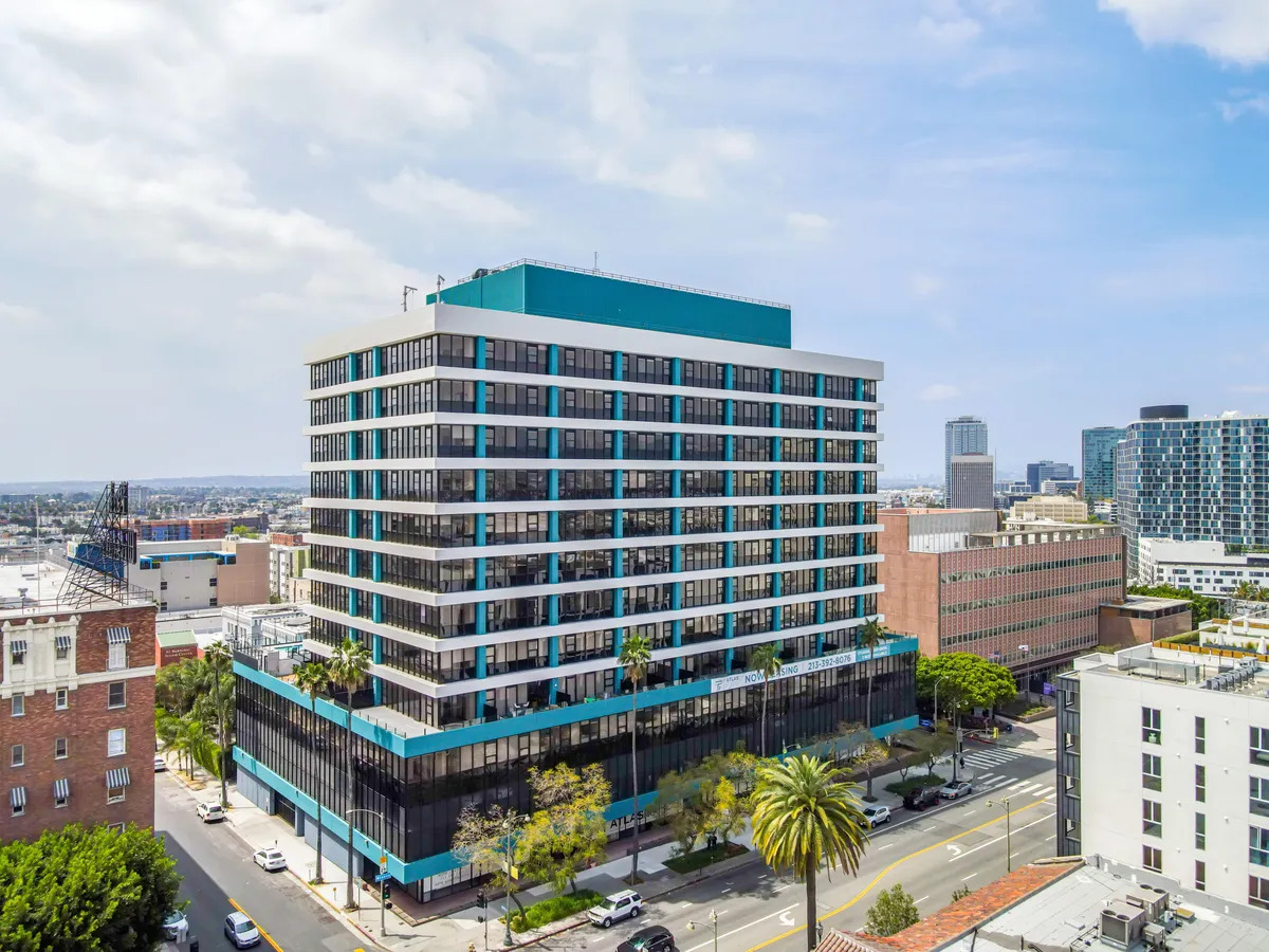Atlas House apartments with parking in Koreatown, Los Angeles