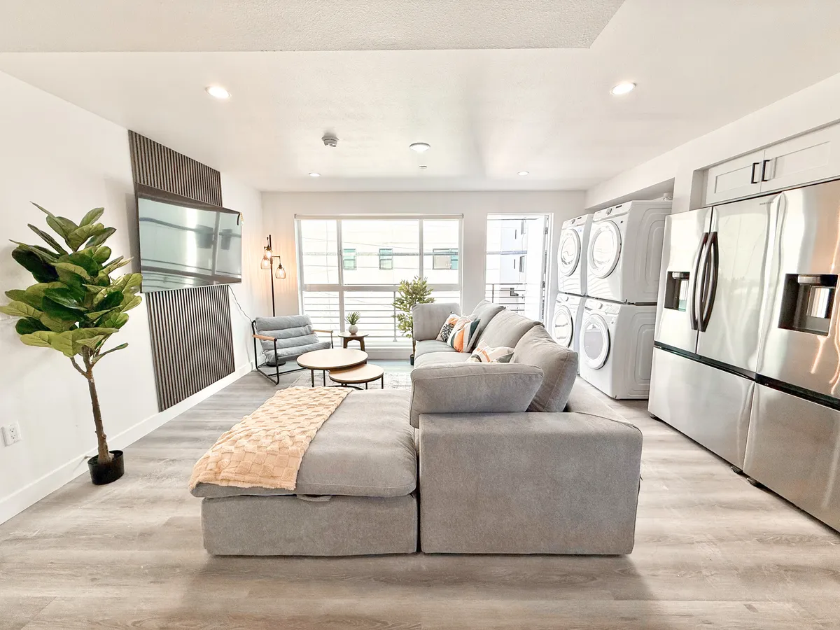 USC Co-living Spaces - 1329 W 36th St